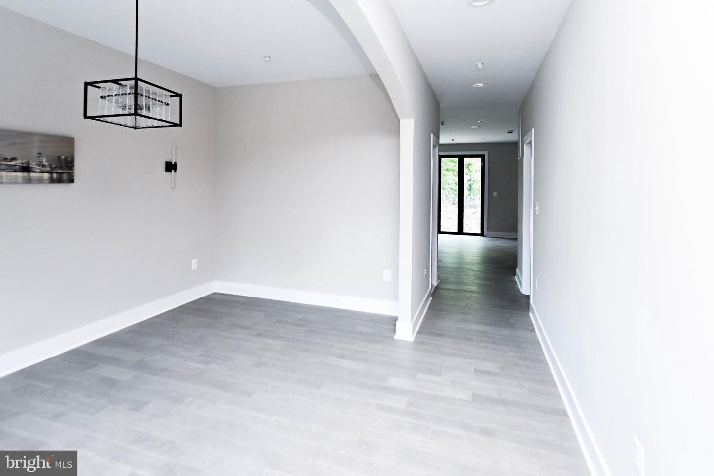 16305 Ayrwood Ln Property Photo 8