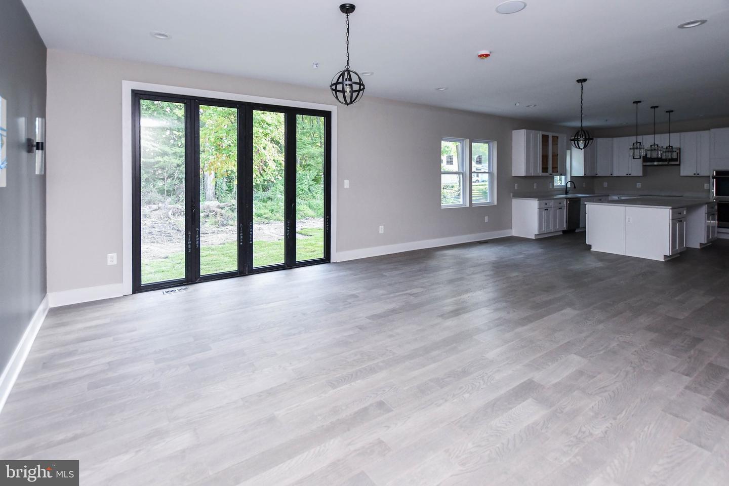 16305 Ayrwood Ln Property Photo 10