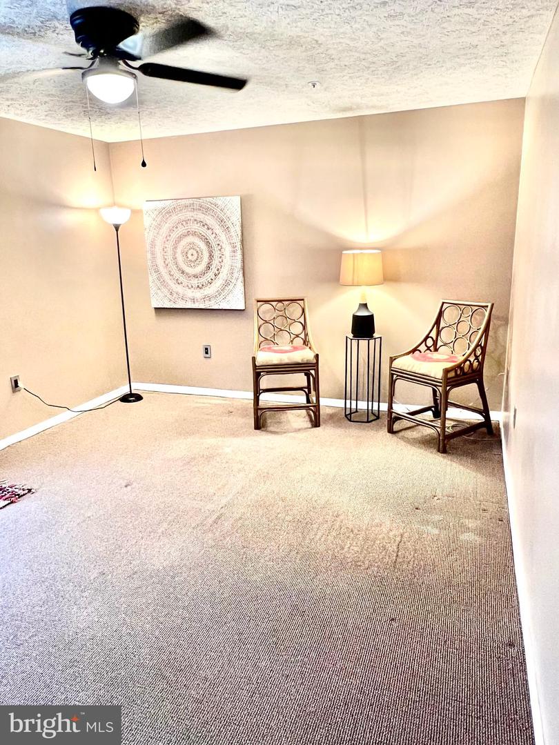 9018 Lake Largo Dr Property Photo 4