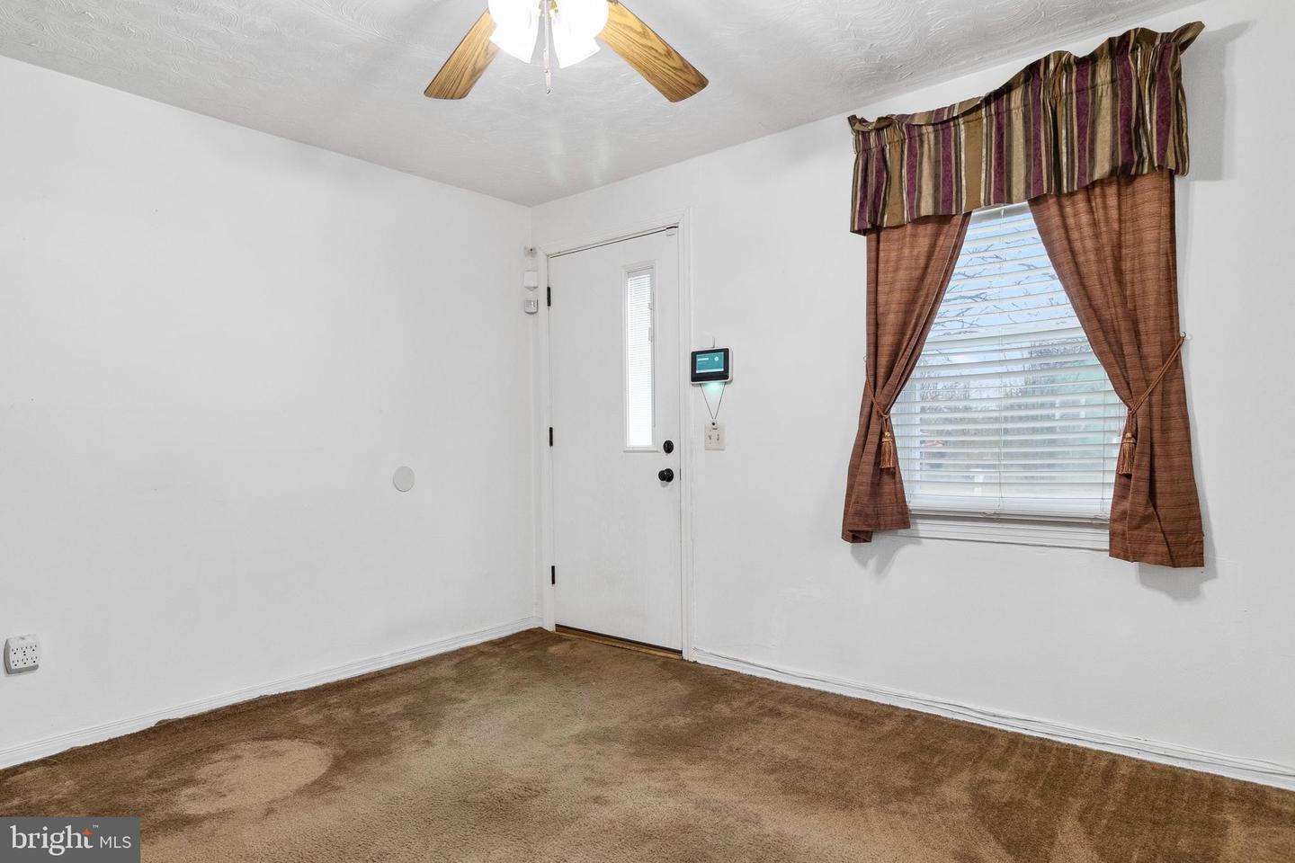 3213 Maygreen Ave Property Photo 4