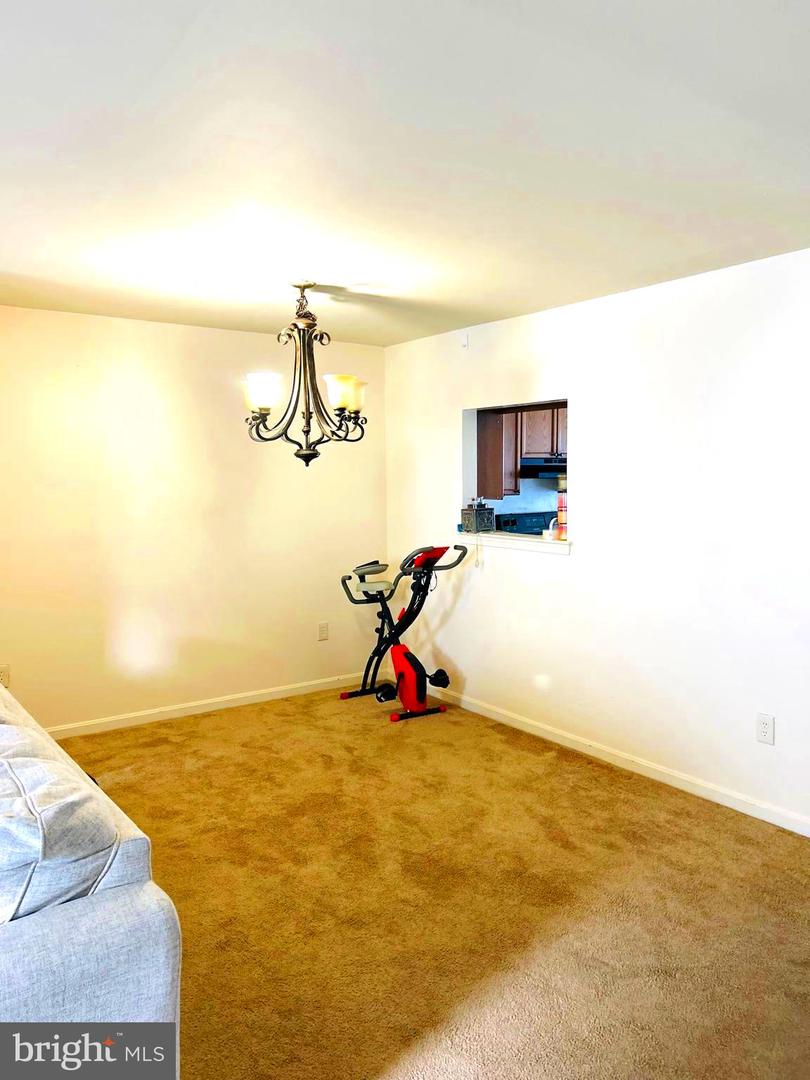6015 Glen Rock Ave Property Photo 4