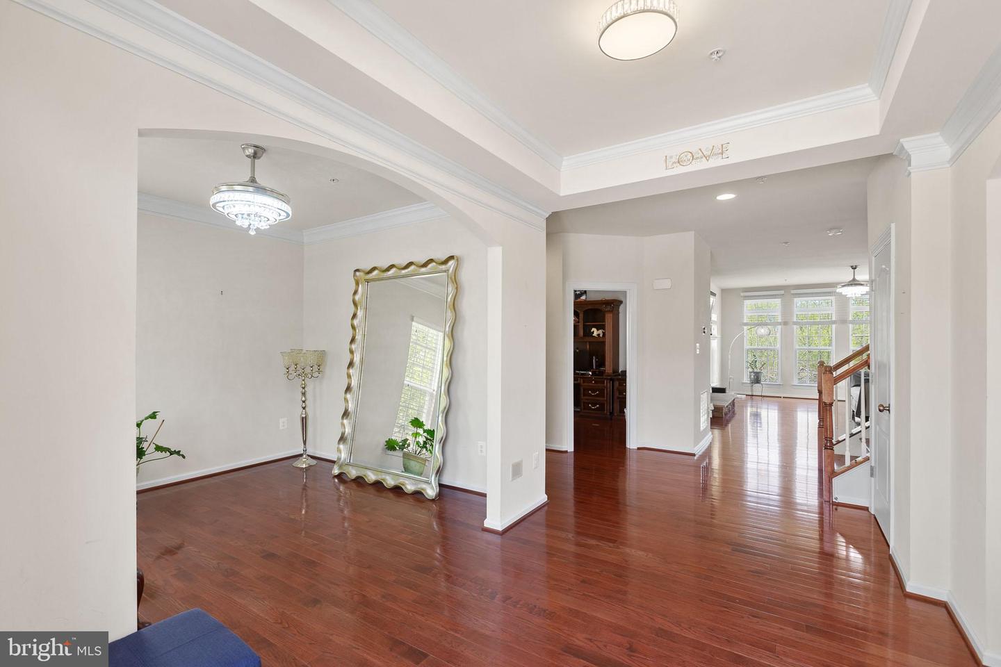 2710 Beech Orchard Ln Property Photo 4