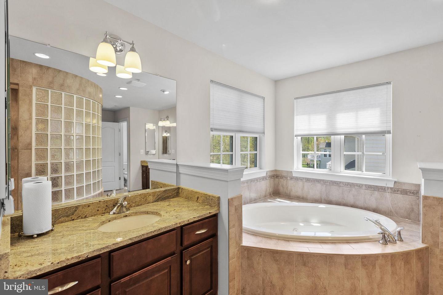 2710 Beech Orchard Ln Property Photo 20