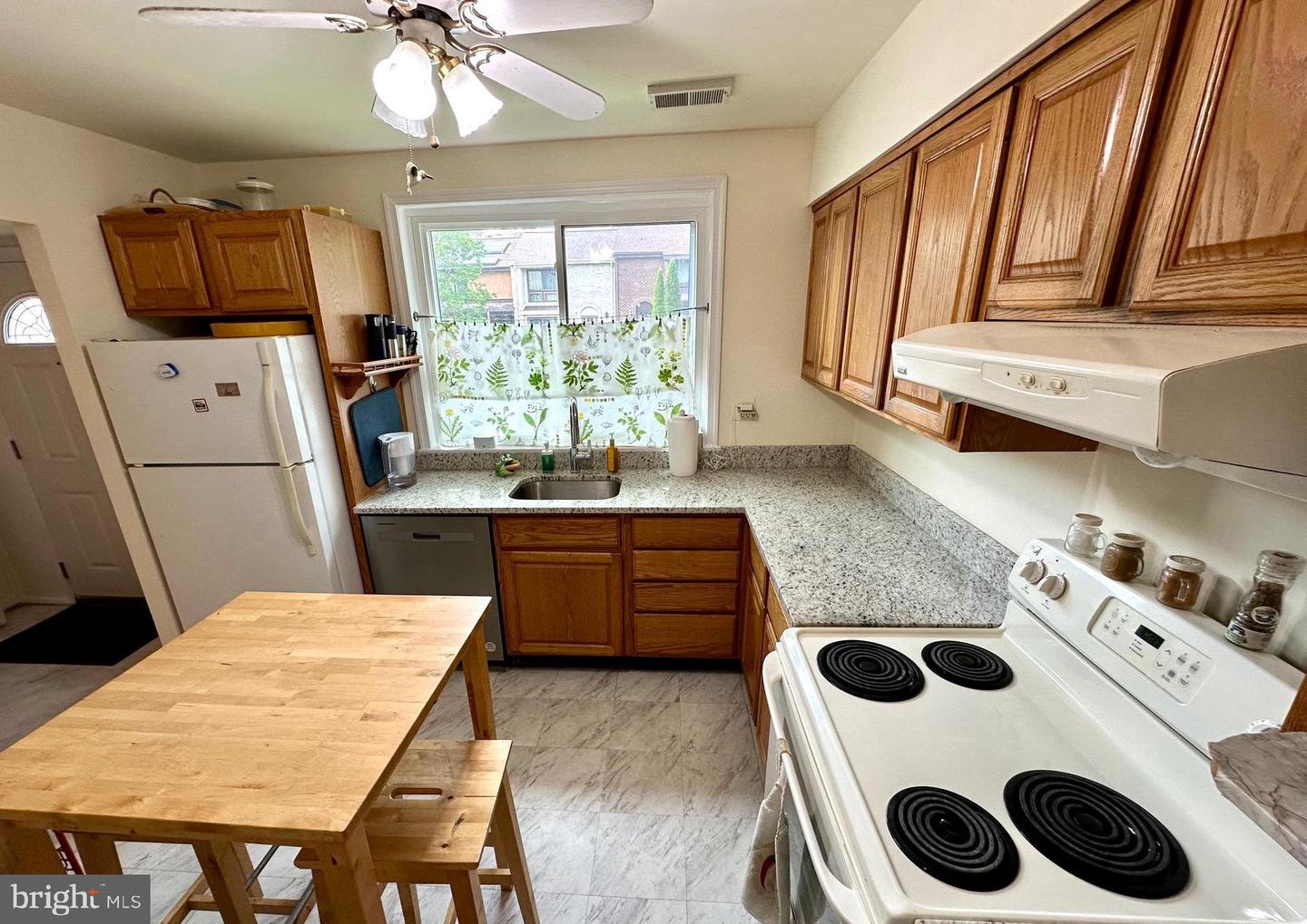 8115 Bird Ln Property Photo 10