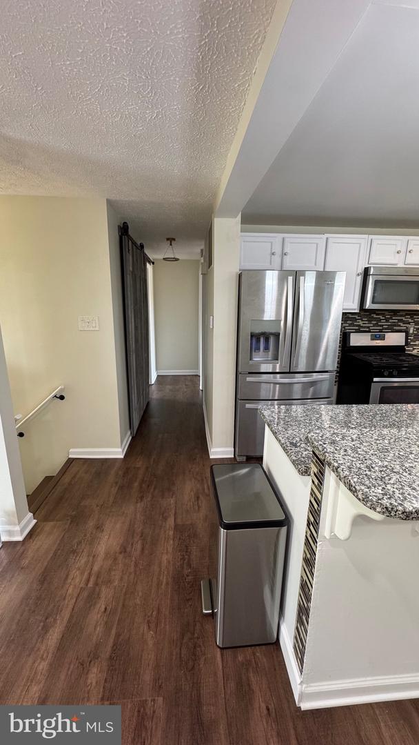 12710 Lunan Rd Property Photo 4