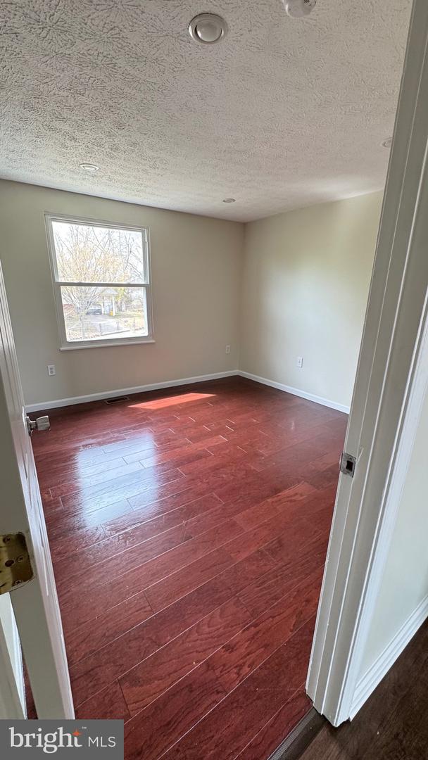 12710 Lunan Rd Property Photo 9