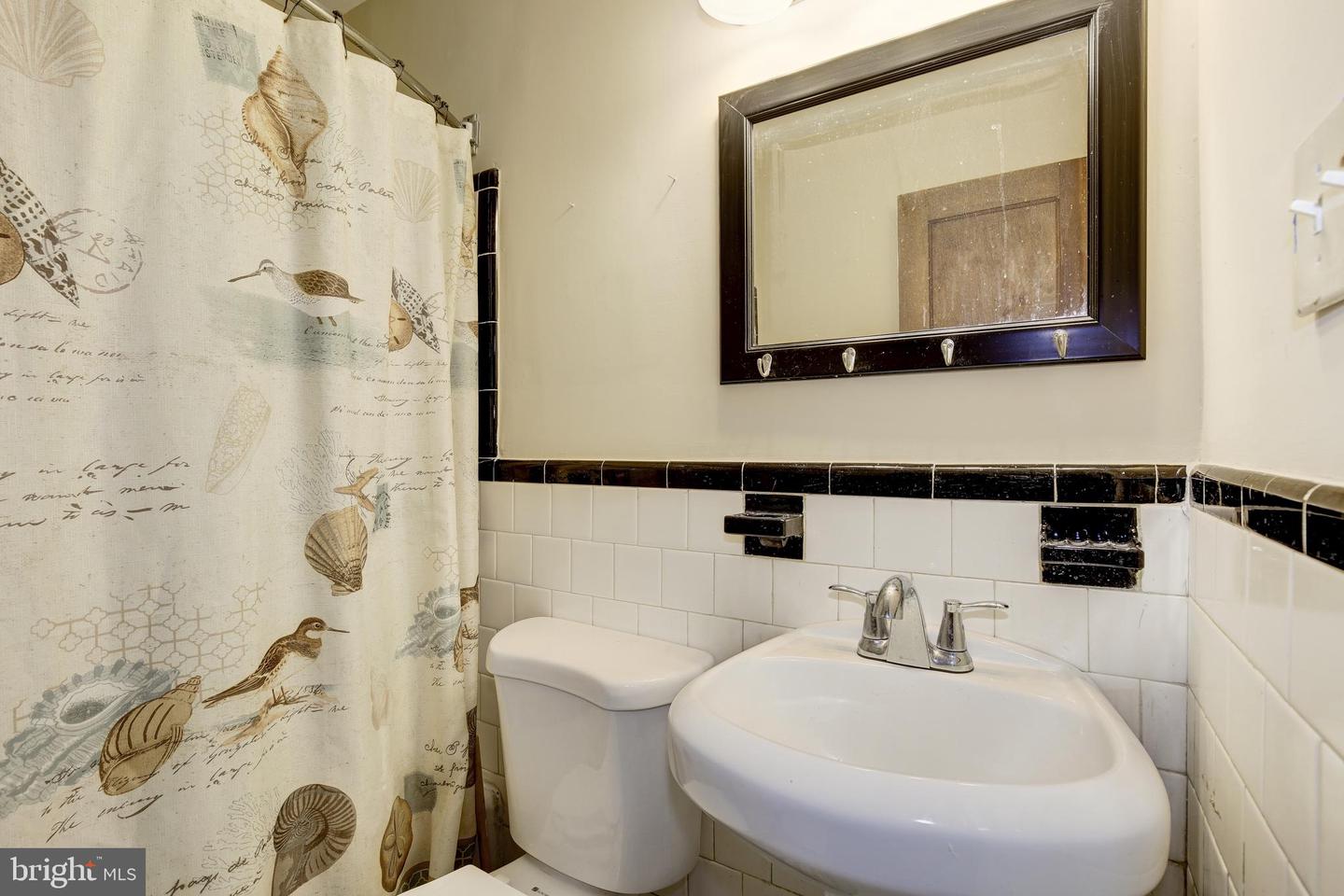 6417 Knollbrook Dr Property Photo 10