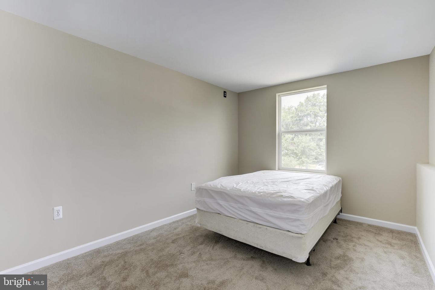 6417 Knollbrook Dr Property Photo 33