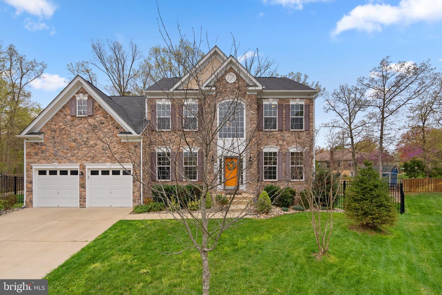 401 Indian Hill Ct Property Photo 4