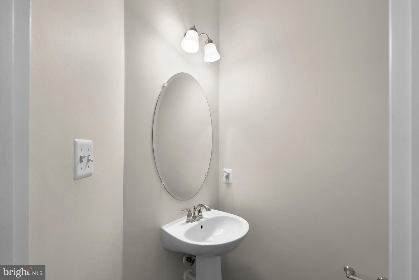 401 Indian Hill Ct Property Photo 21