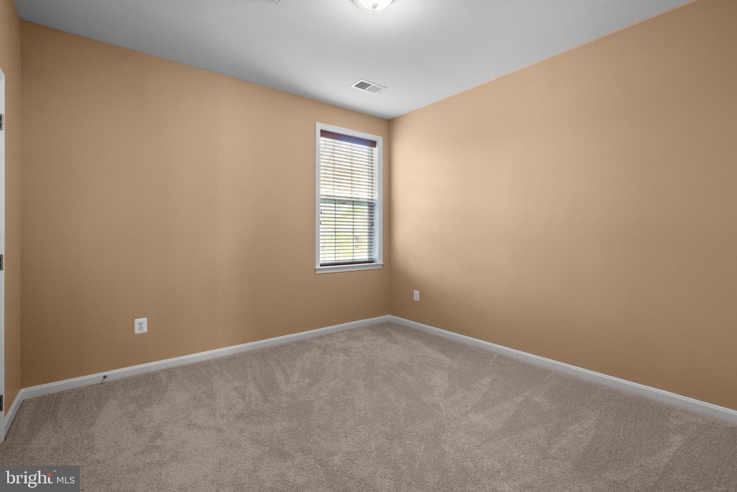 401 Indian Hill Ct Property Photo 26