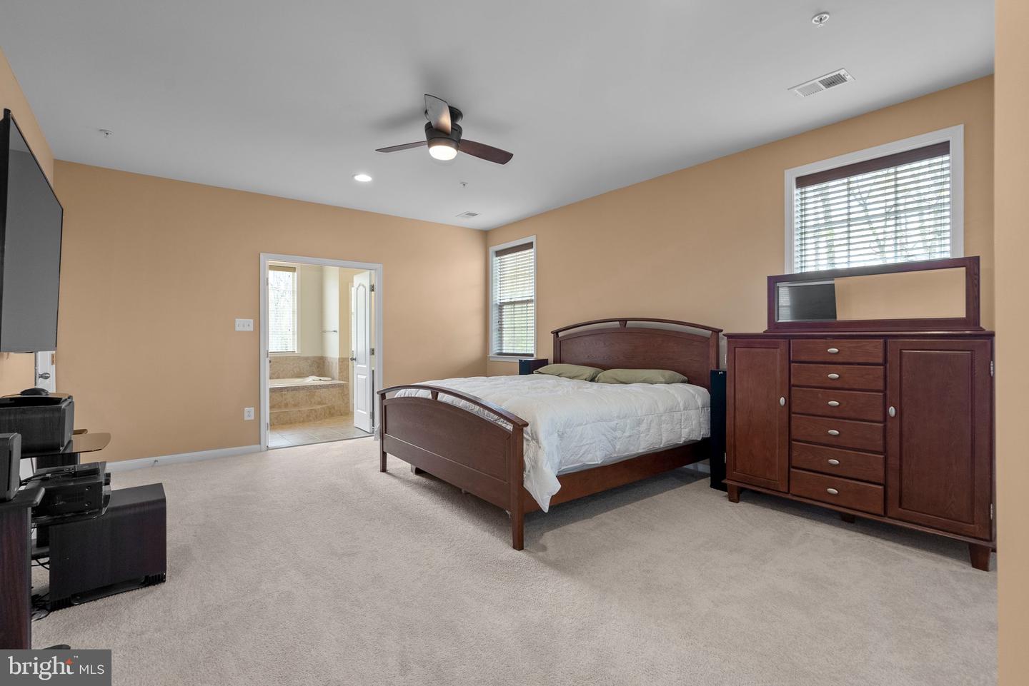 401 Indian Hill Ct Property Photo 30