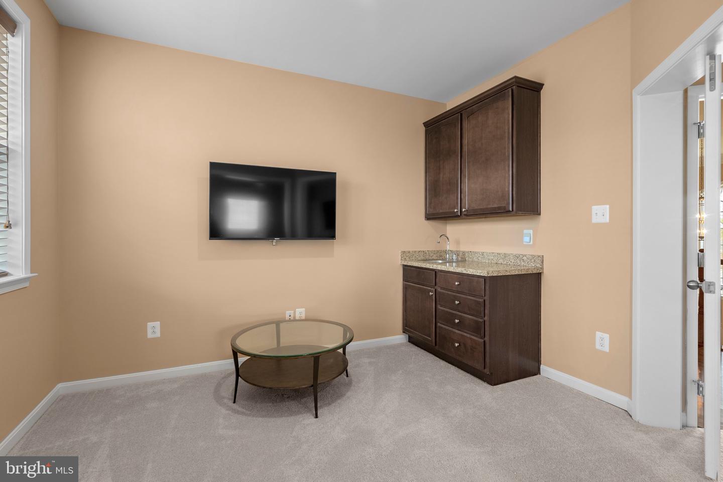 401 Indian Hill Ct Property Photo 32