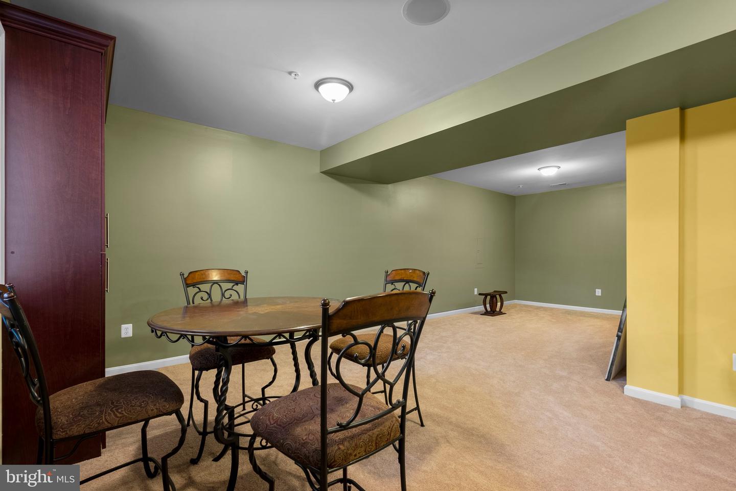 401 Indian Hill Ct Property Photo 39