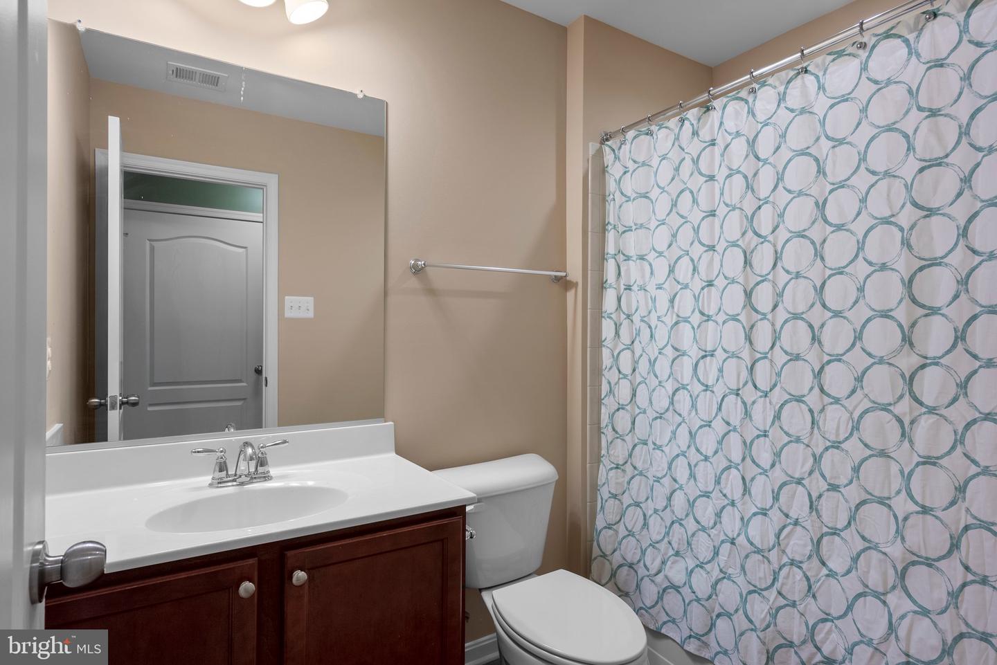 401 Indian Hill Ct Property Photo 41