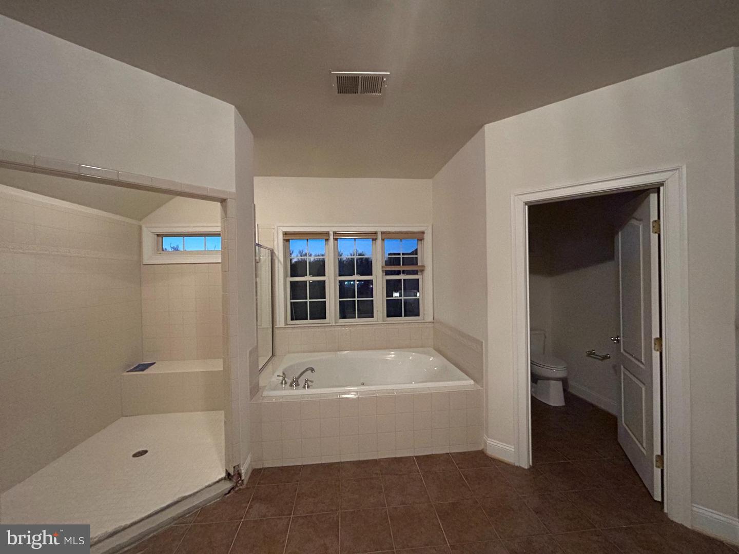 14408 Woodmore Oaks Ct. Property Photo 22