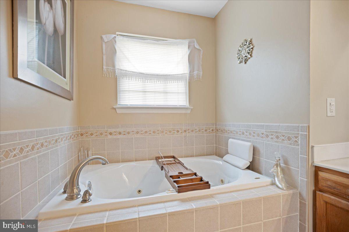 9402 Tellico Pl Property Photo 28