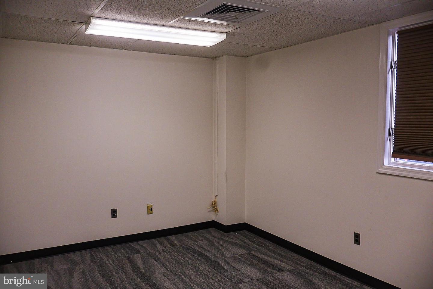 10903 Indian Head Hwy #404 Property Photo 12