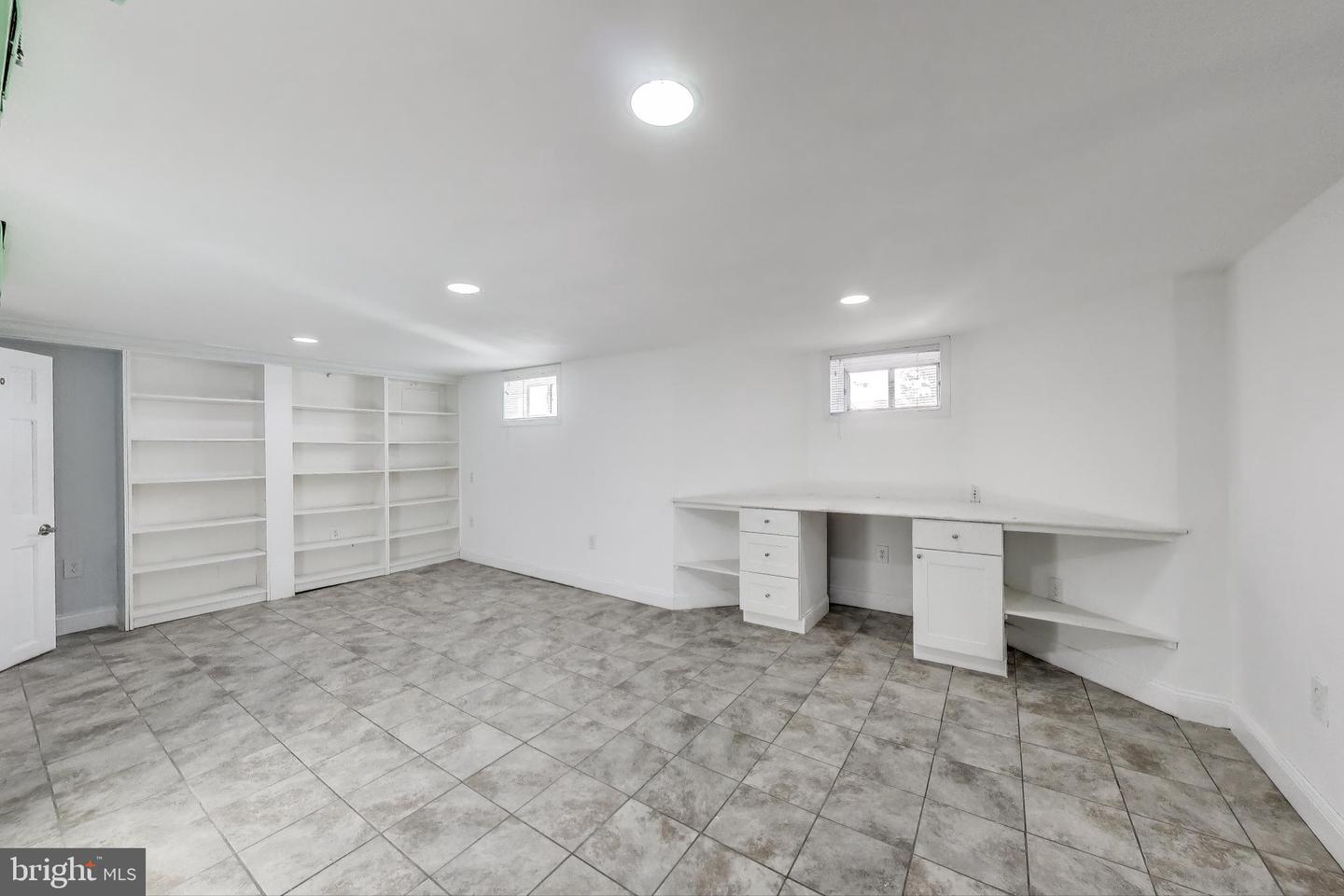 10110 Old Fort Rd Property Photo 25