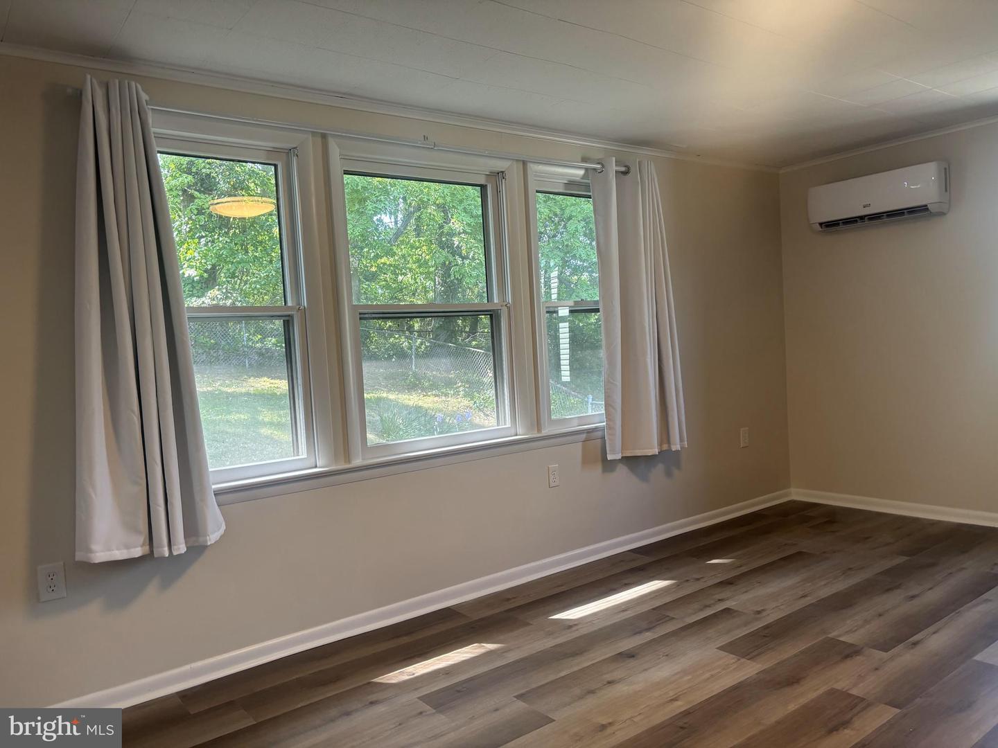 4714 Glenoak Rd Property Photo 14