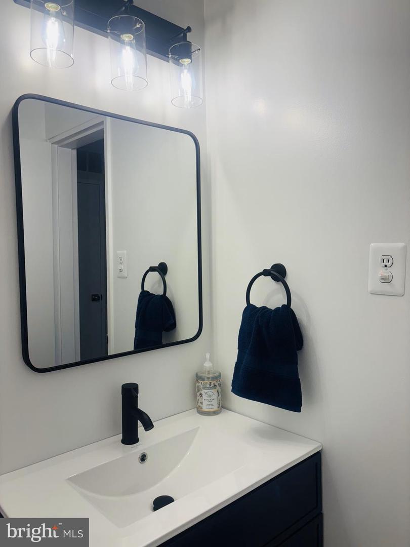 4714 Glenoak Rd Property Photo 25
