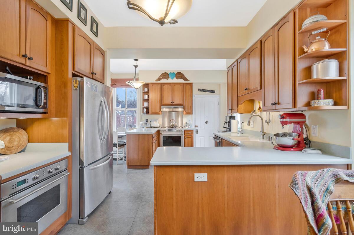 1110 Montgomery St Property Photo 22