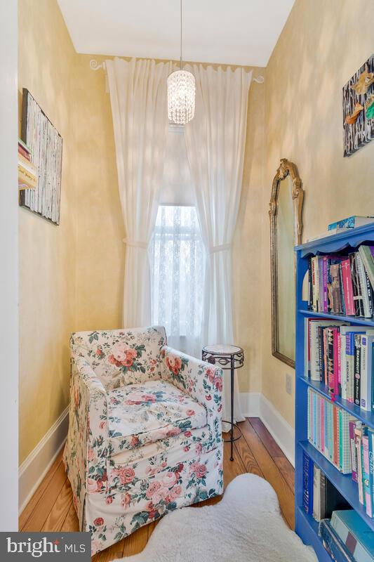 1110 Montgomery St Property Photo 28