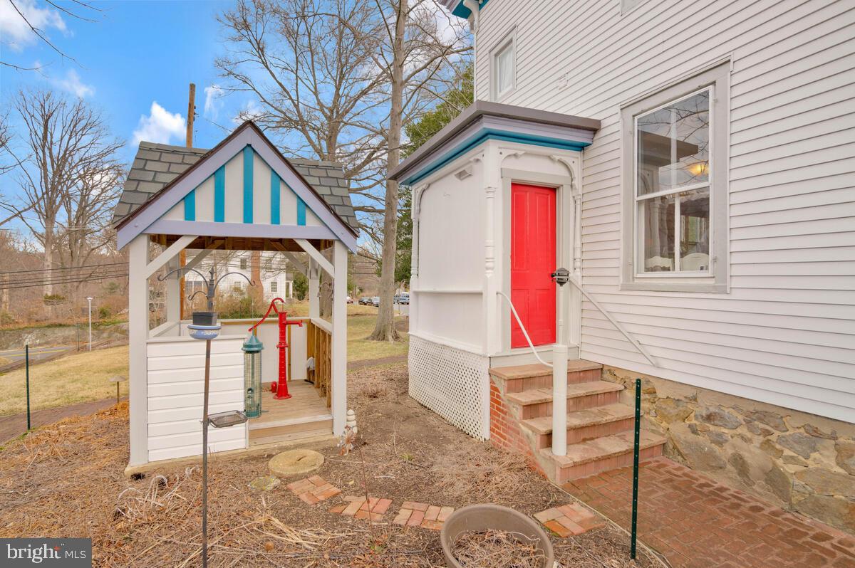 1110 Montgomery St Property Photo 61