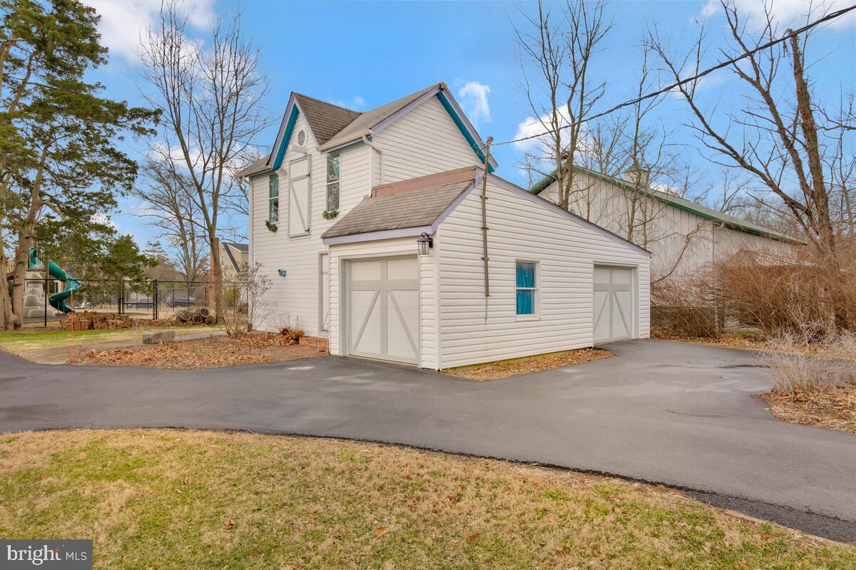 1110 Montgomery St Property Photo 62