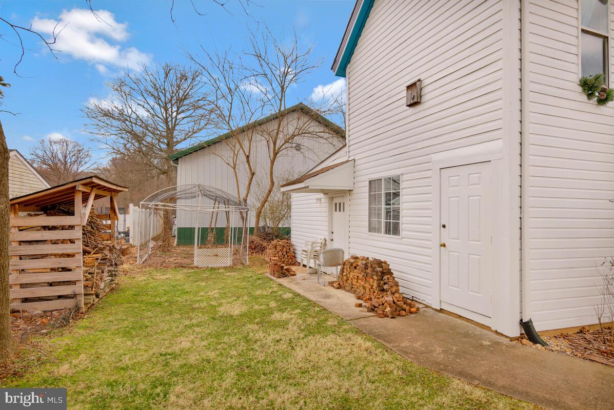 1110 Montgomery St Property Photo 65