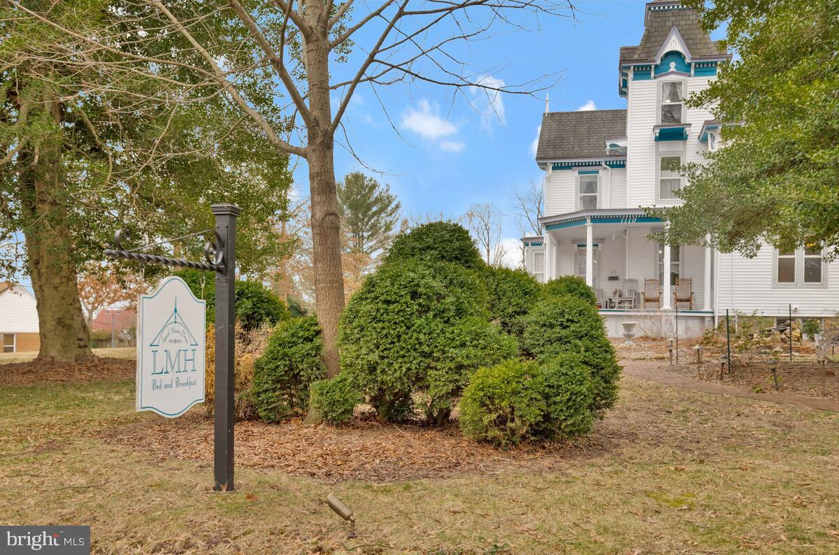 1110 Montgomery St Property Photo 67