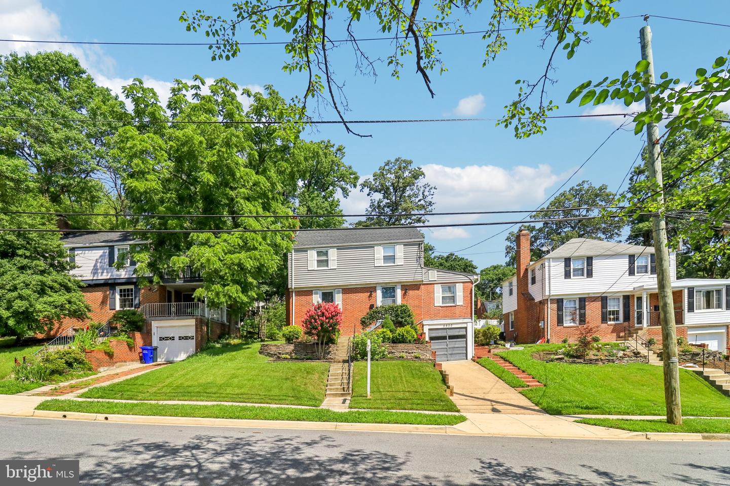 5822 Carlyle Property Photo 3