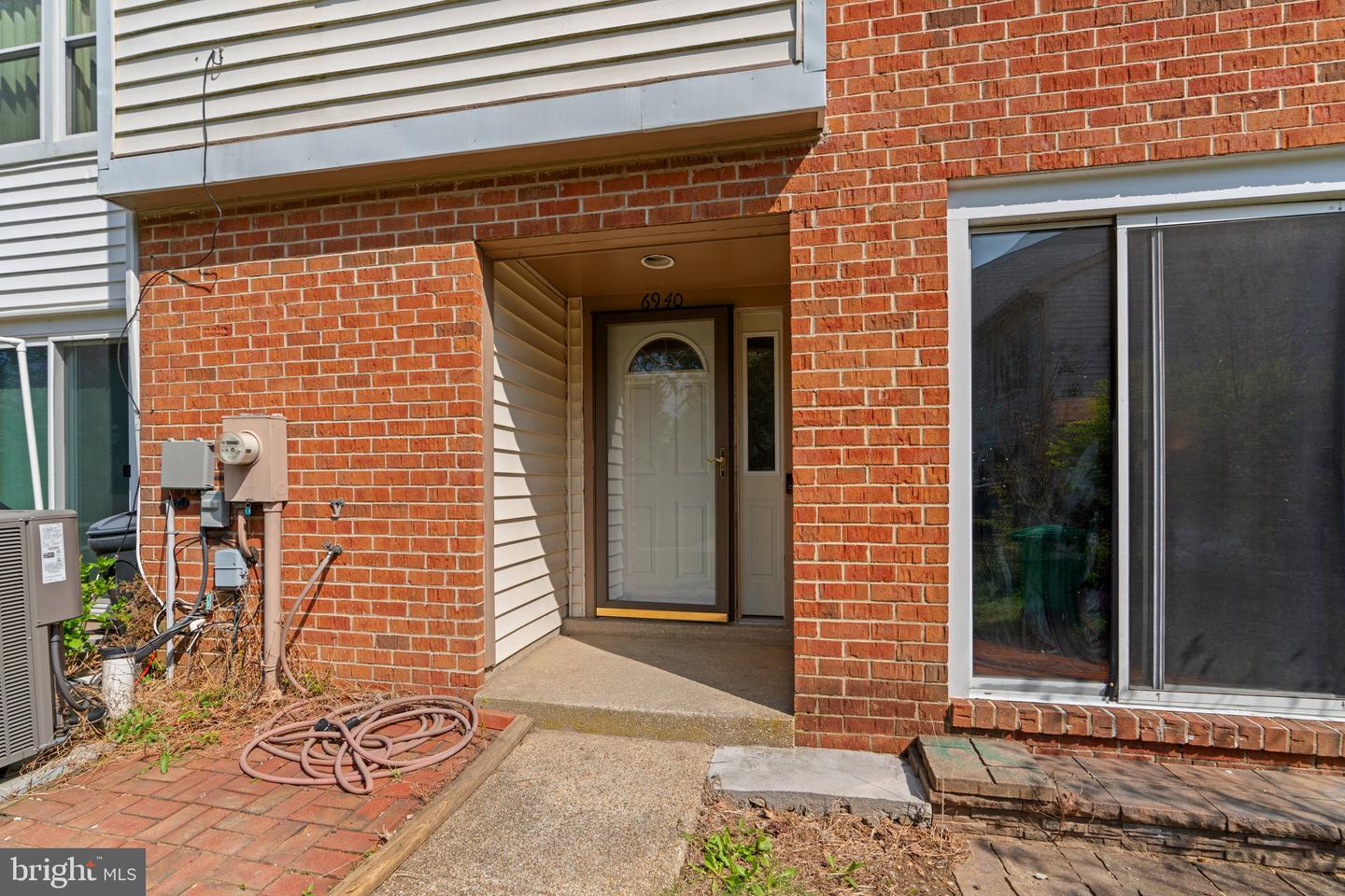 6940 Mayfair Ter Property Photo 4