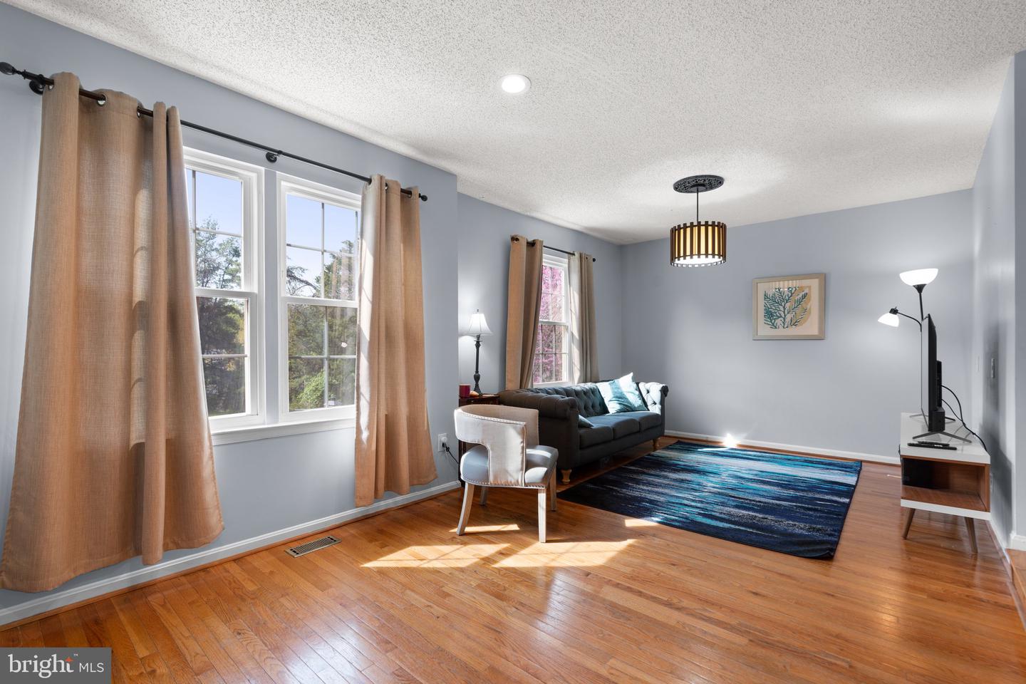6940 Mayfair Ter Property Photo 5
