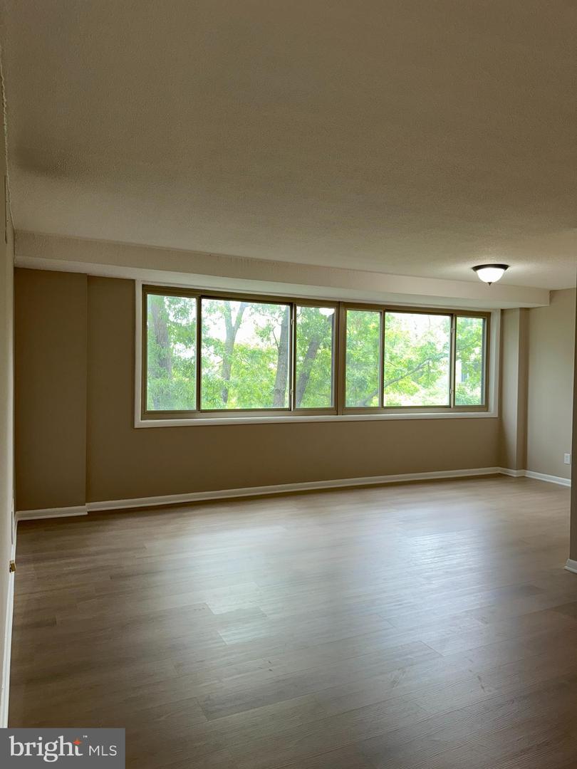 4410 Oglethorpe St #703 Property Photo 5