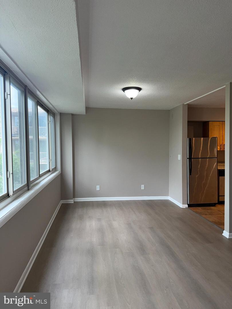 4410 Oglethorpe St #703 Property Photo 6