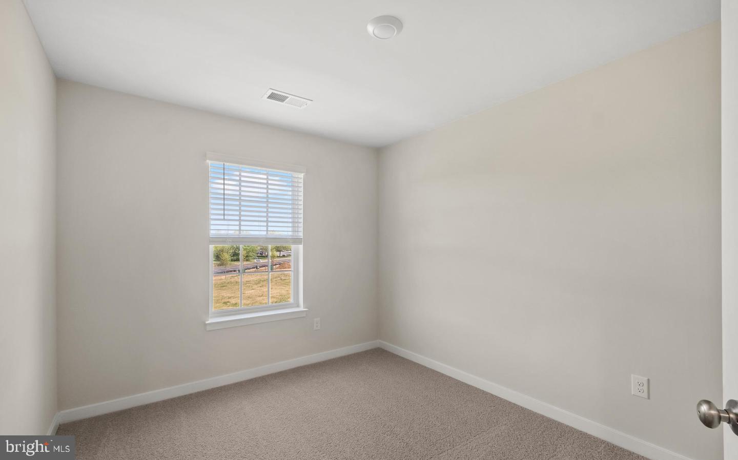 7520 Daybreak Dr Property Photo 17
