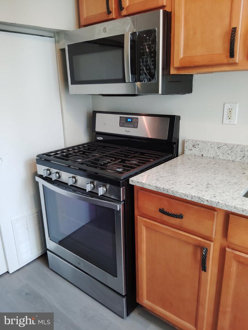 2816 Iverson St #92 Property Photo 8