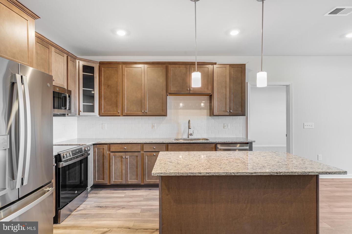 4005 Seaside Alder Rd #f - Violet - 9305 Property Photo 3