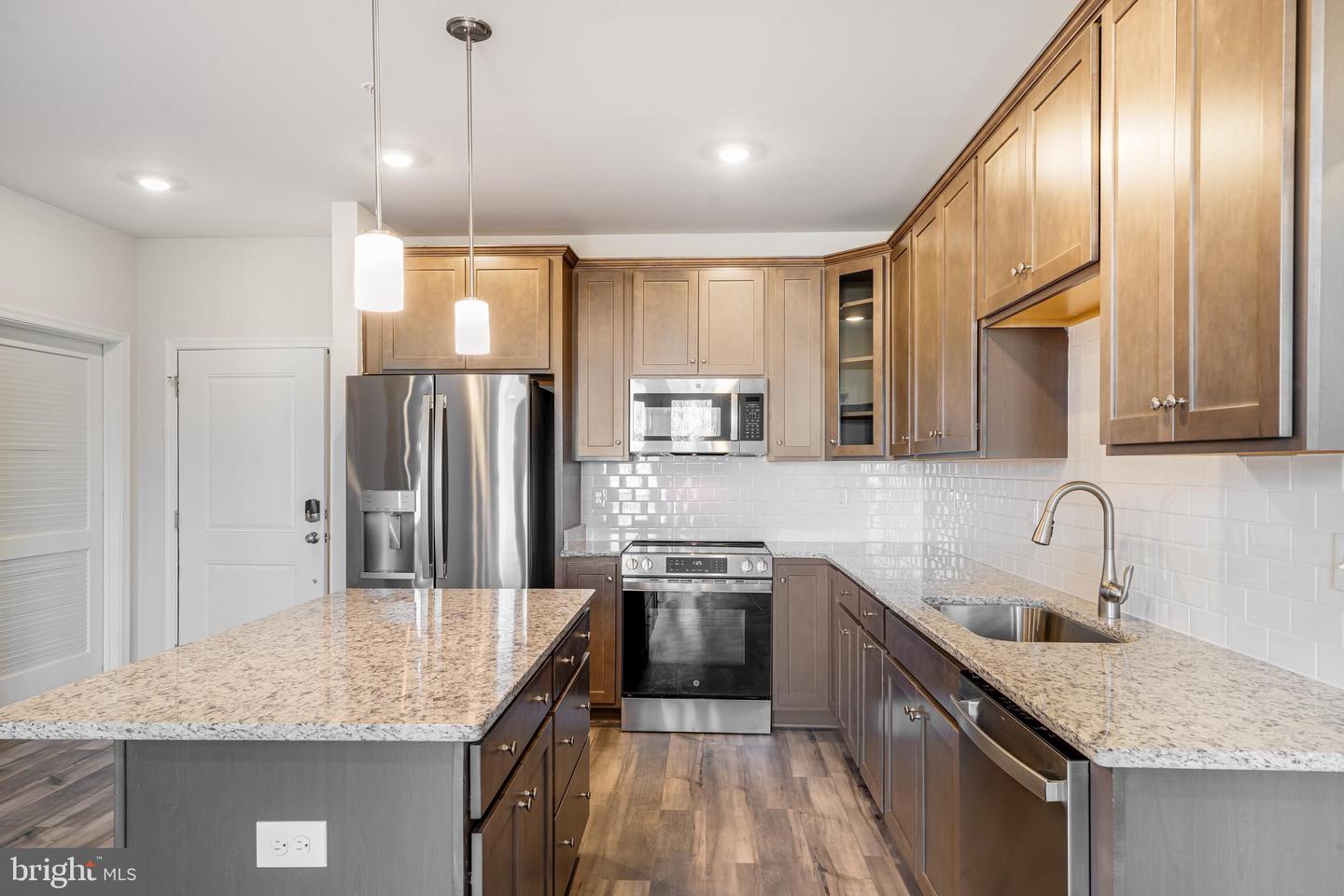 4005 Seaside Alder Rd #f - Violet - 9305 Property Photo 4