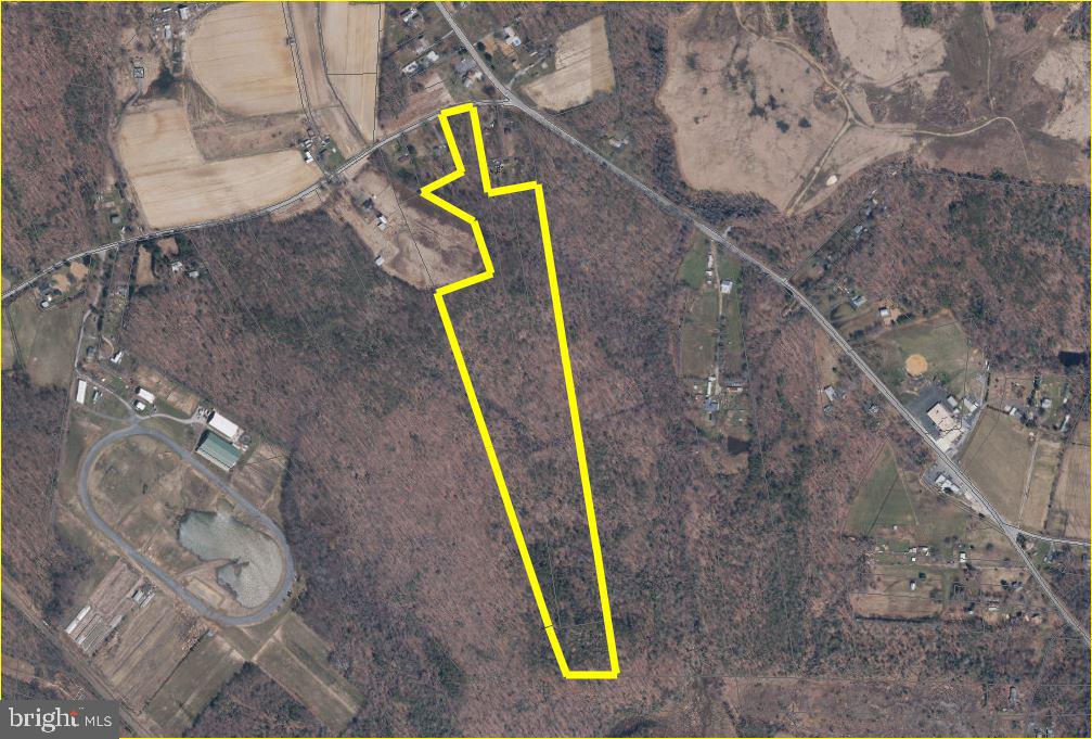 12605 Cedarville Rd Property Photo 2