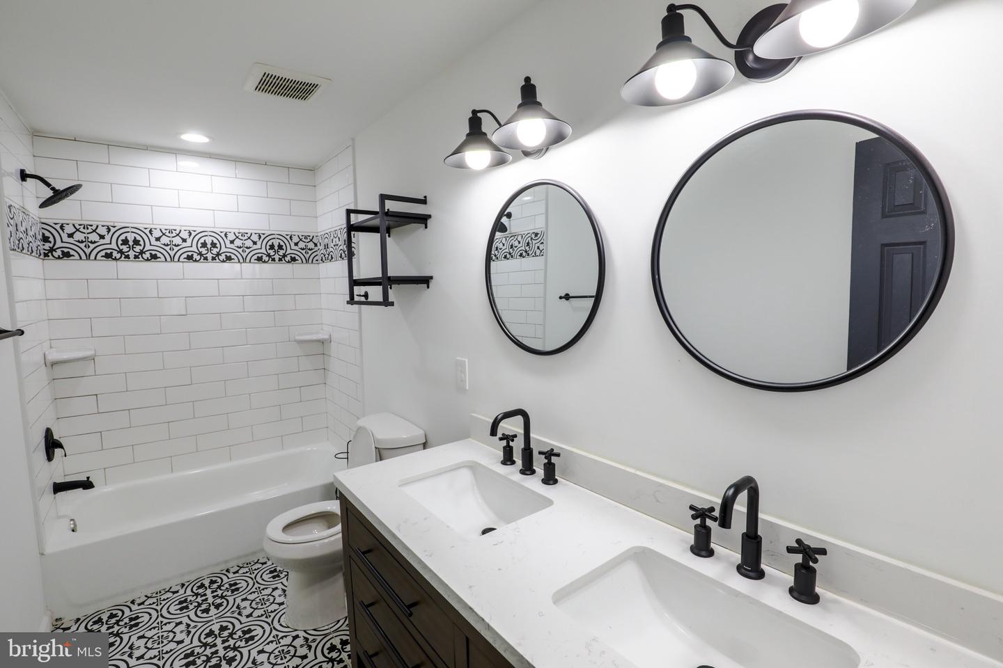 2205 Oak Glen Way Property Photo 10