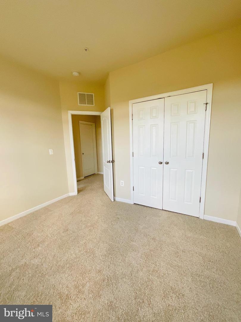 9519 Westerdale Dr Property Photo 20