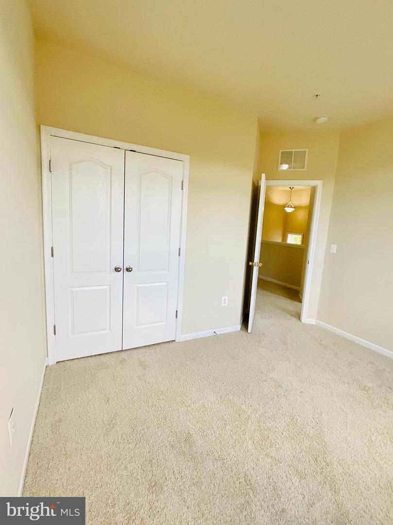 9519 Westerdale Dr Property Photo 23