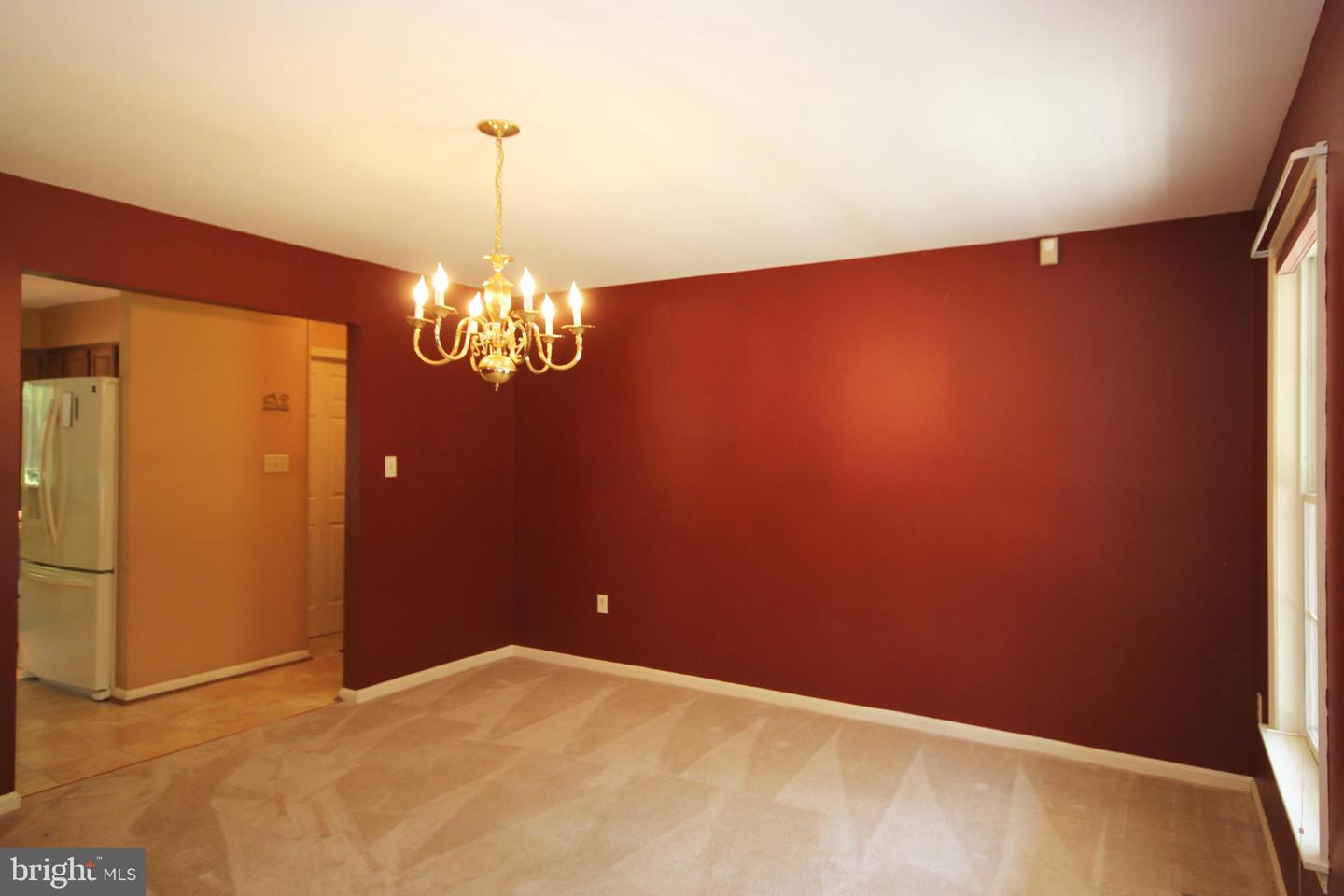 8040 Croom Rd Property Photo 12