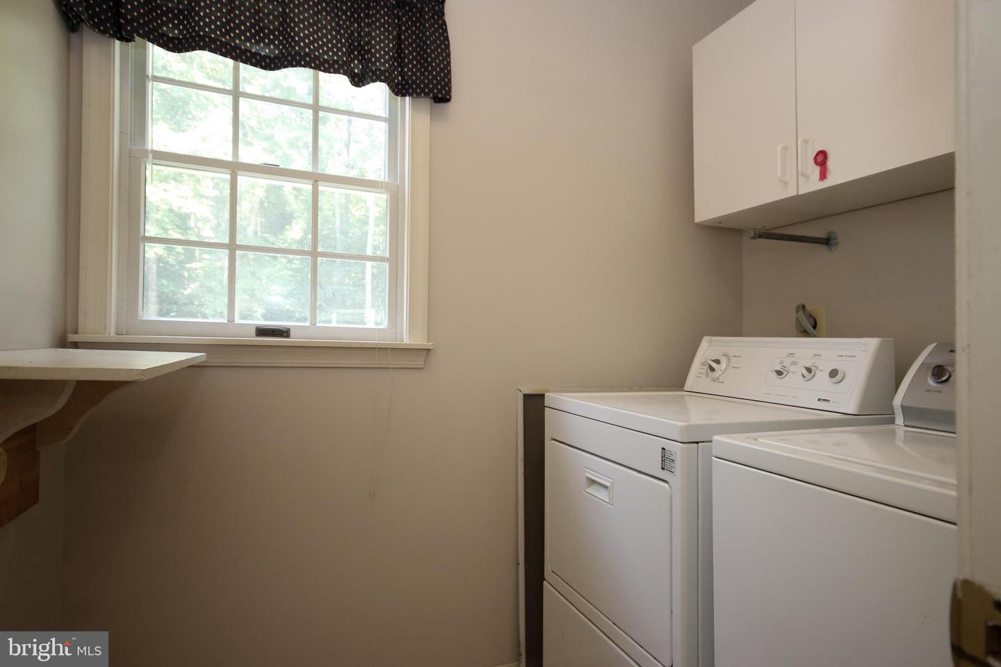 8040 Croom Rd Property Photo 29