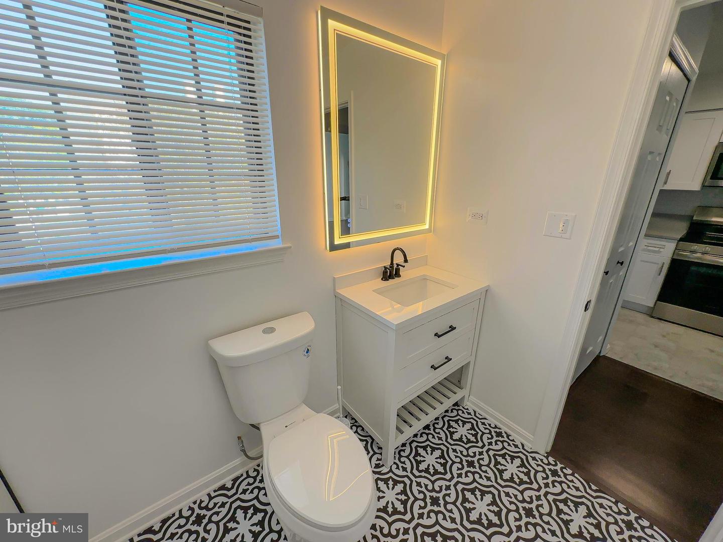14011-f Briston St #11-f Property Photo 10