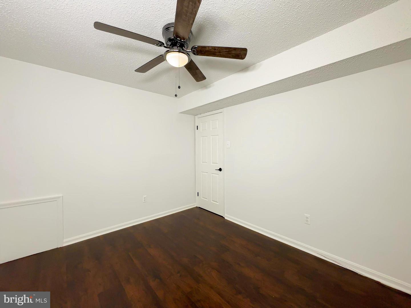 14011-f Briston St #11-f Property Photo 14