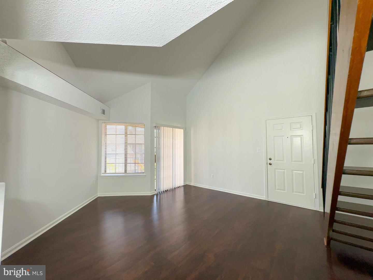 14011-f Briston St #11-f Property Photo 22