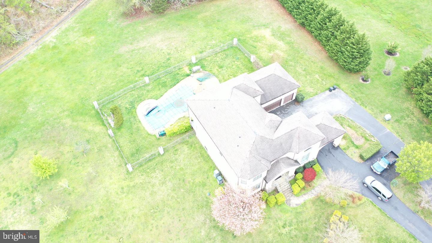 15217 Baden Westwood Rd Property Photo 2